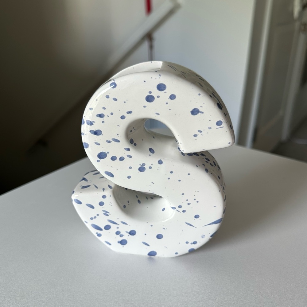 Ceramic Glass 'S' Shape Vase in White/Blue Speckle